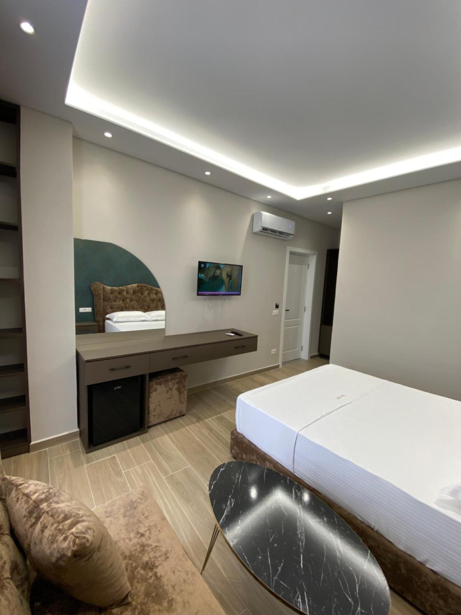 Hotel Vila Dedej Dıraç Dış mekan fotoğraf