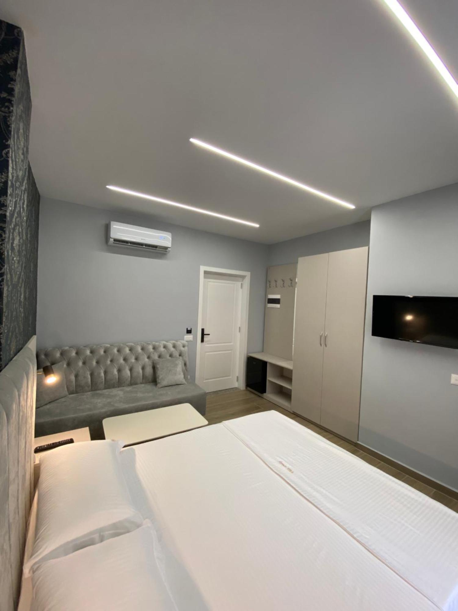 Hotel Vila Dedej Dıraç Dış mekan fotoğraf